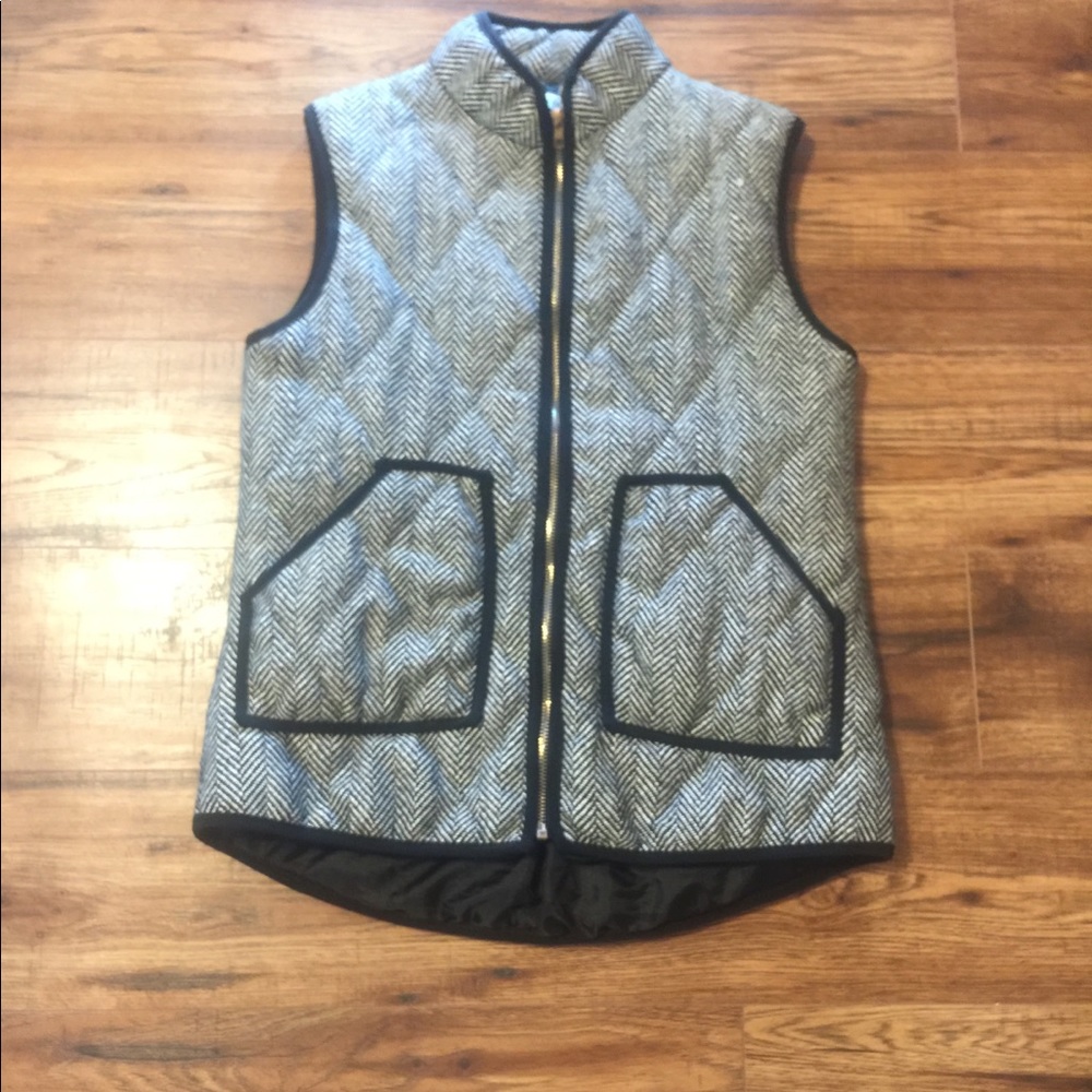 Size medium vest